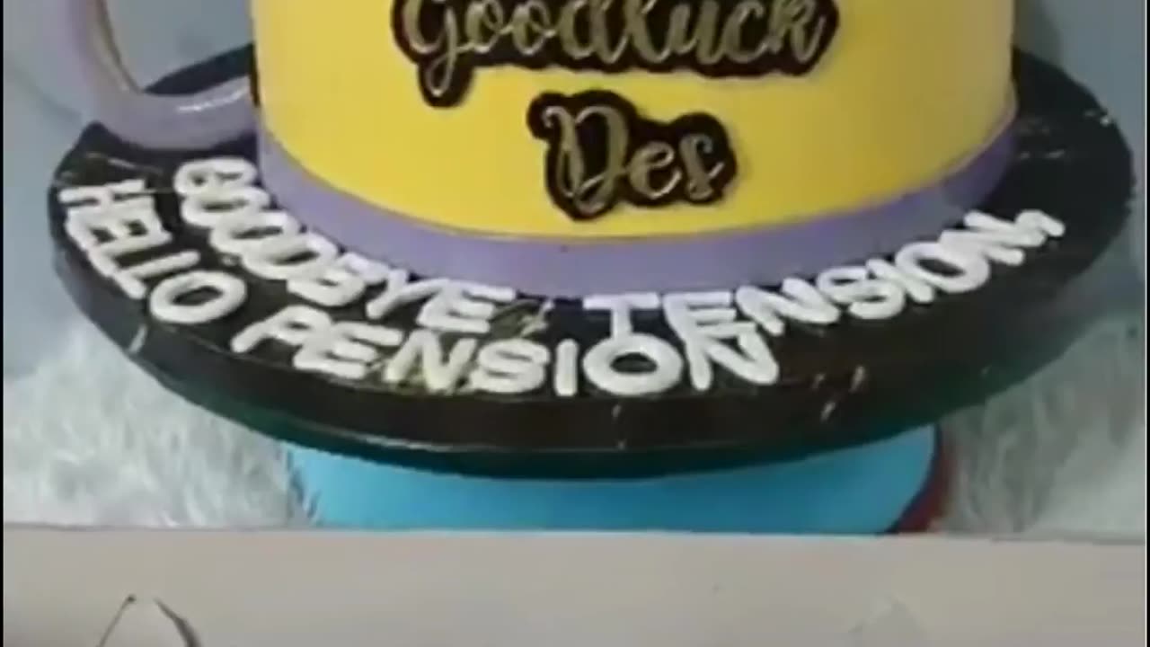 Timmyfae's First Fondant Cake - Custom Decoration Happy Retirement!!!