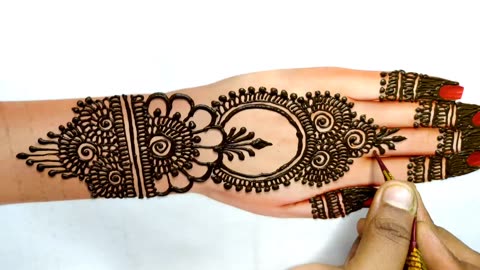 Back hand mehndi designe