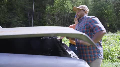 Duluth Trading TV Commercial Let Freedom Swing Free Swingin’ Flannel