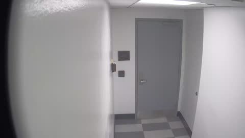 6141RHOBG1G101DStairwayLobbyEntry_2021-01-06_16h20min03s587ms.mp4