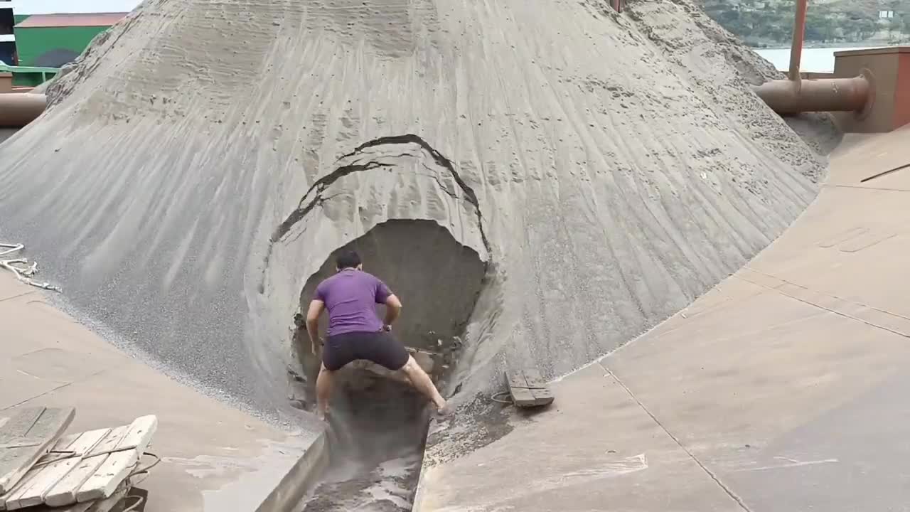 Friends who want to see cobblestones, wait, it should be there at the end of the month