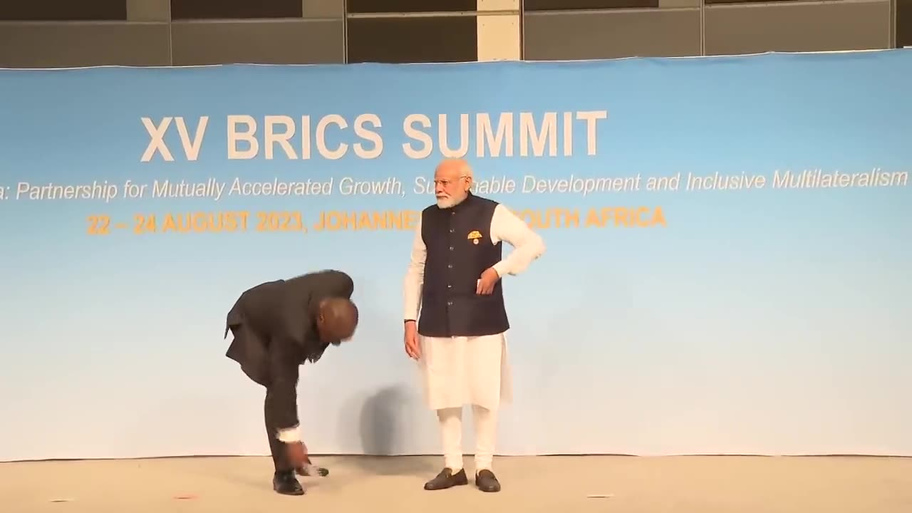 RESPECT for the National Flag 🫡 _ PM Modi picks up the Tricolour during BRICS Summit 🇮🇳