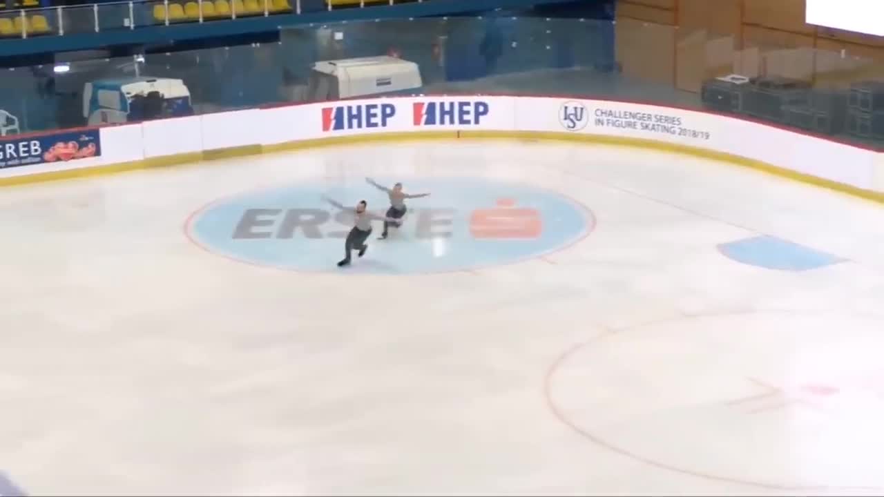 *Scary Fall - Please Beware* - Ashley CAIN / Timothy LEDUC, GOLDEN SPIN ZAGREB PAIRS FS Dec.-5