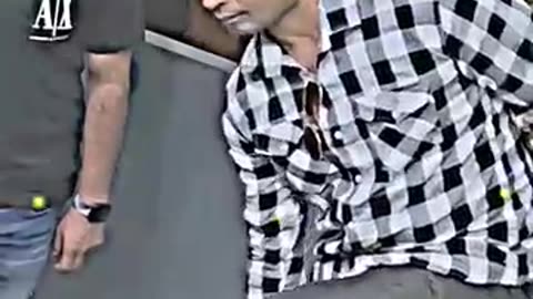 RJ Naved Lift prank
