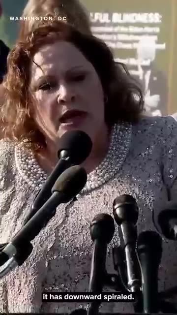 Biden napped on plane while families waited hours for soldiers' bodies: Report