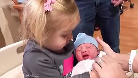 This Little baby sister is not having any chill at all 😅😅