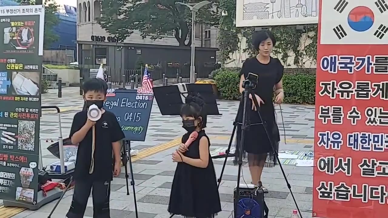 20200722_V3_S01(R3QqUPcYaA0)할머니가 살아 계실때 부르시던 찬송가를 부르는 어린 남매