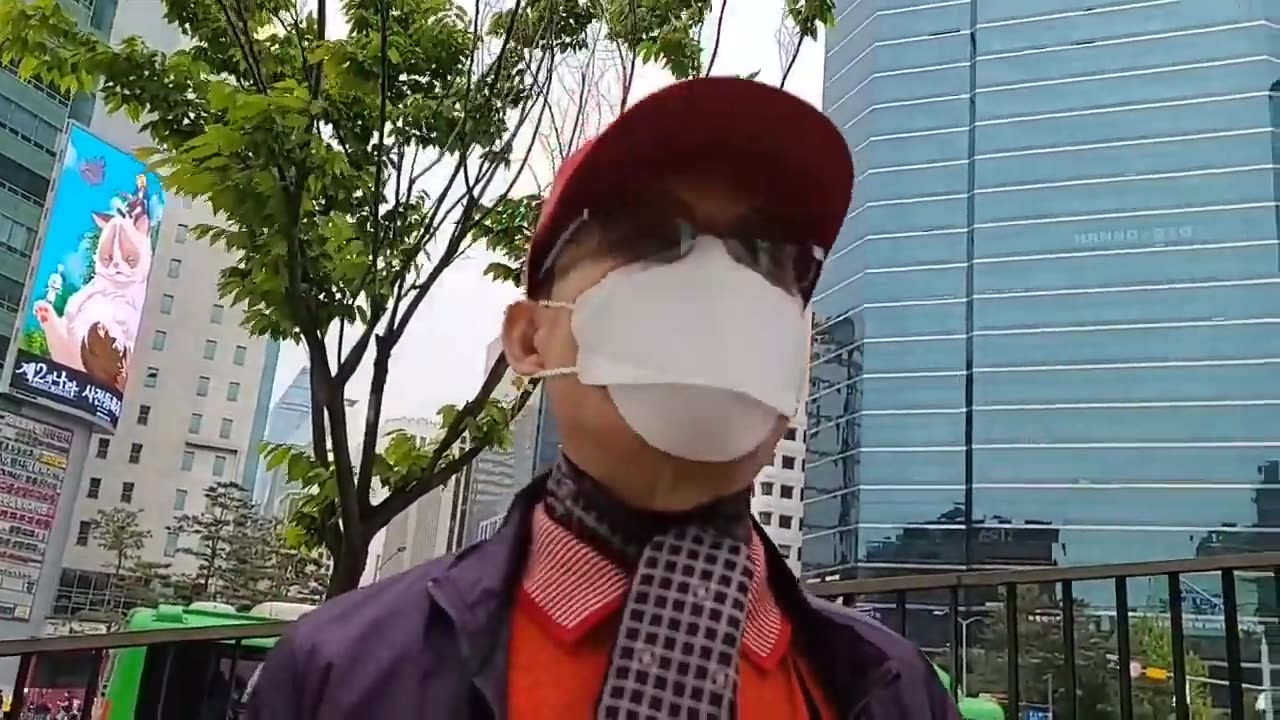 20210512_V3_S01(Rts2E0Z8qbk)곁눈질로 보더라고요! 시사성 있는 얘기가 각성할 수 있는 계기_