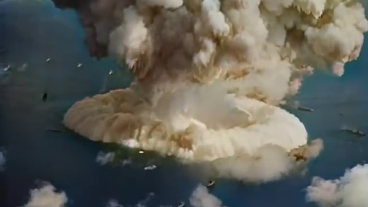Underwater atomic bomb test at Bikini Atoll, 1946