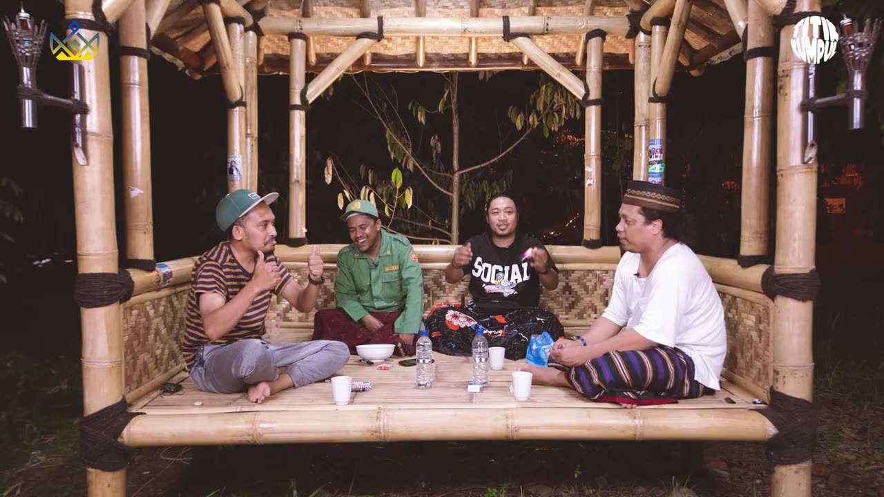 TITIK KUMPUL - PRAZ DAN MAMAT PERANG DI STANDUPFEST!