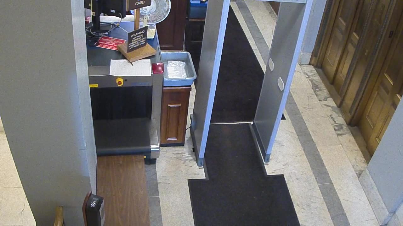 1017RSOB01DelAveADADoor_2021-01-06_22h52min09s403ms.mp4