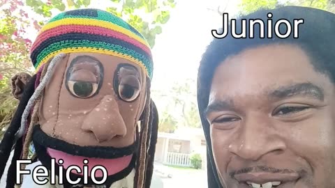 Felicio y un joven de la sociedad de usa