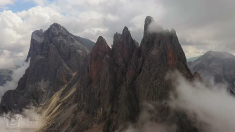 ALPS_&_DOLOMITES_(Drone + Timelapse)Heavenly_Nature_Relaxation...4K_UHD(2160p)