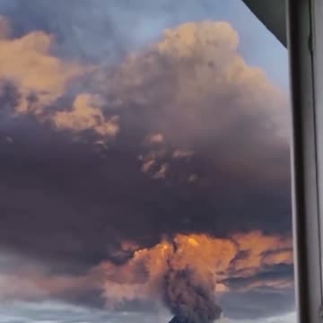 Massive smoke spotted from miles away after an oil storage facility