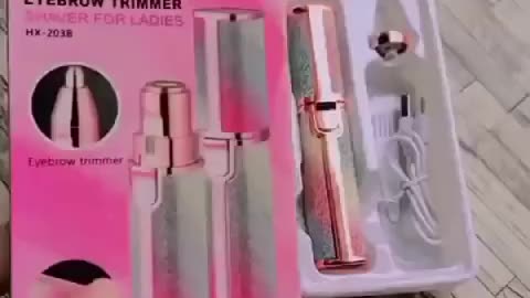 Eyebrow trimmer price 1500