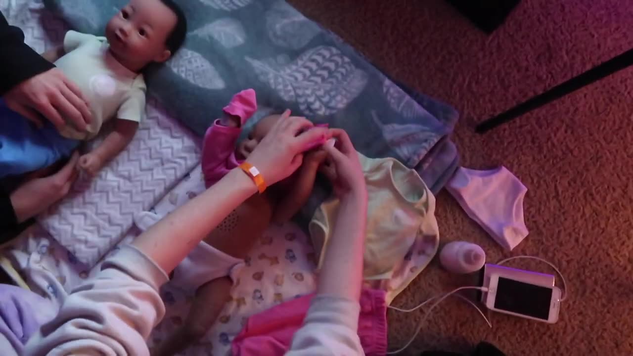 TEENAGERS TAKE CARE OF ROBOT BABIES FOR 24 HOURS!