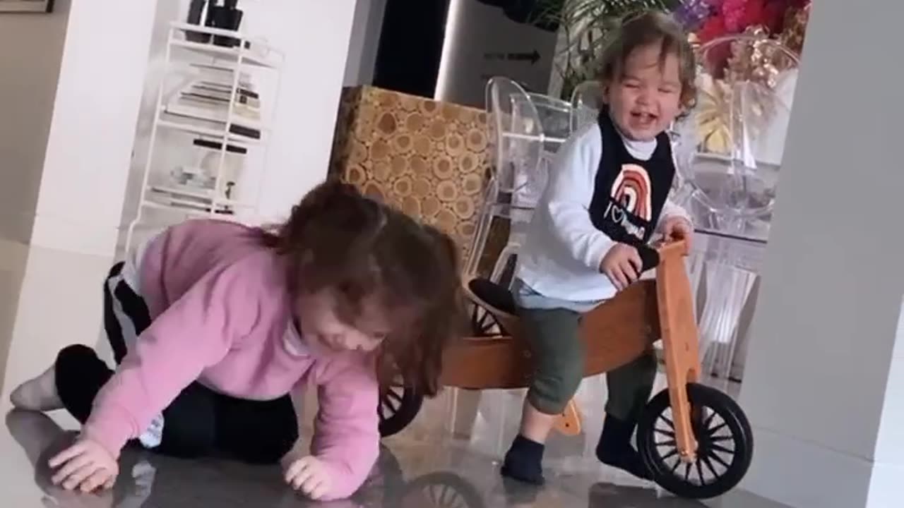 Hilarious sister | kids funny