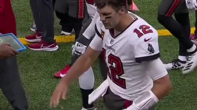 Tom Brady threw a tablet in frustration after the Bucs offense's rough start.