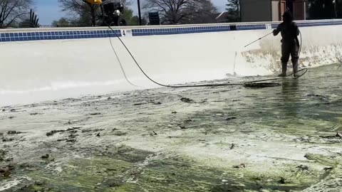 This Massive Pool Was Disgustingly Nasty! Lets Clean It Up In Time Lapse!