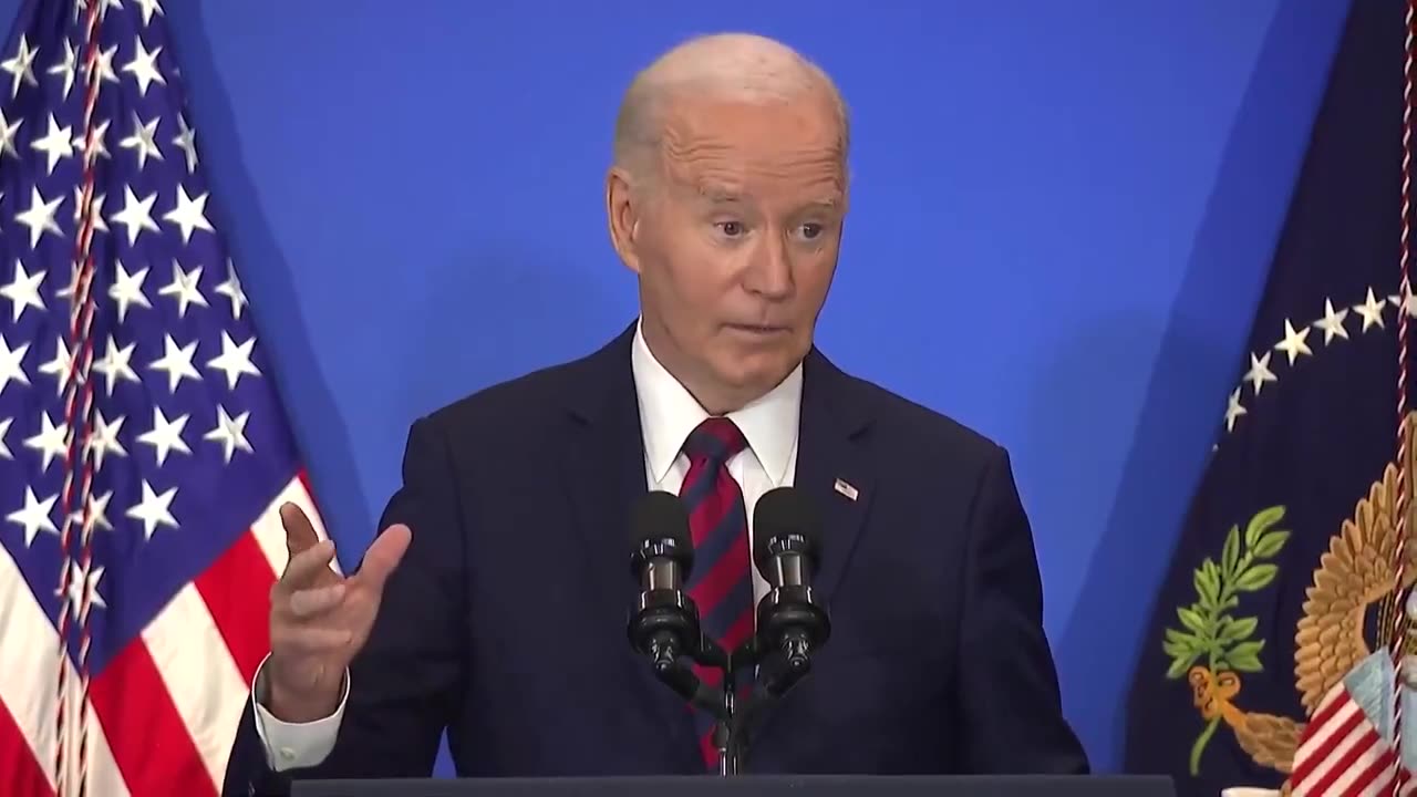 Biden Is Completely Clueless After His Teleprompter Shuts Off