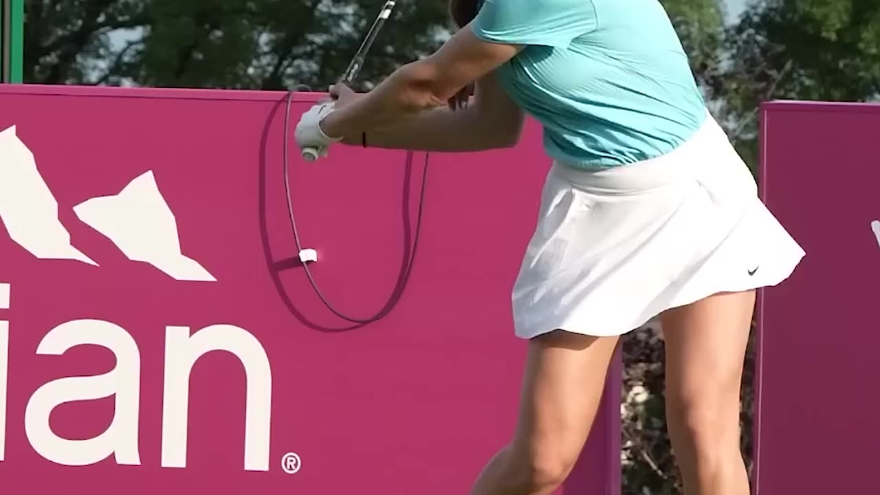 A really mean swing #golf #golfer #professional #athlete #hit #swing #shot #green #fairway #nice