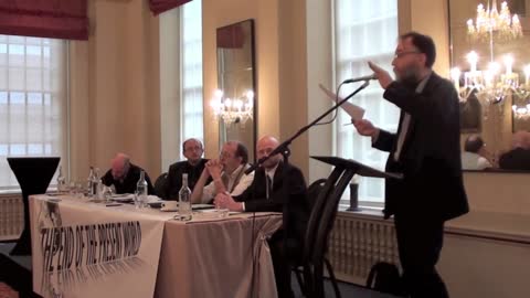 Aleksandr Dugin Explica o Plano Eurasiano no The End Of The Present World