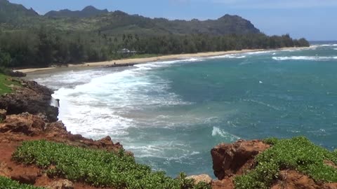 Po'ipu, HI — Maha'ulepu Beach