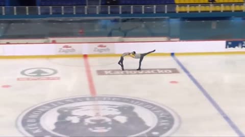 *Scary Fall - Please Beware* - Ashley CAIN / Timothy LEDUC,EN SPIN ZAGREB PAIRS FS Dec. 7, 201-15