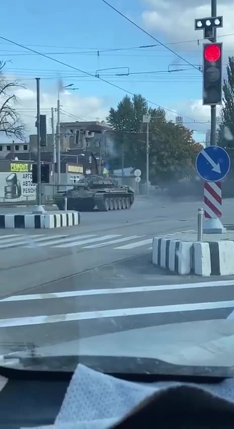 T-72B3 trophy tank under Ukrainian flag somewhere on the outskirts of Kharkiv
