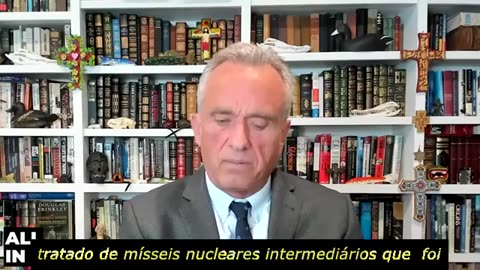 Candidato à presidência Robert F. Kennedy Jr. em conversa com os Besties