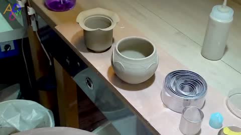 Luxury Teapot Making Process. Korean Pottery Master Craftsman2