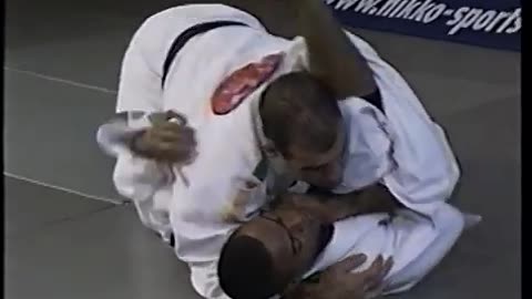 Fabio Gurgel Brazilian Jiu Jitsu Part 3 PASSING THE GUARD