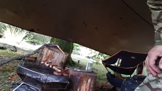 Cooking on a campfire. Blooper. Riverside wildcamping.