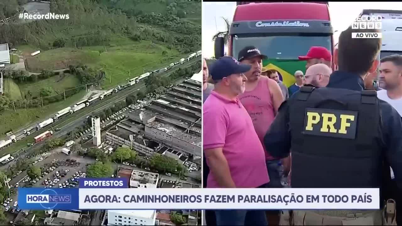 Flávio Bolsonaro se pronuncia sobre resultado das eleições