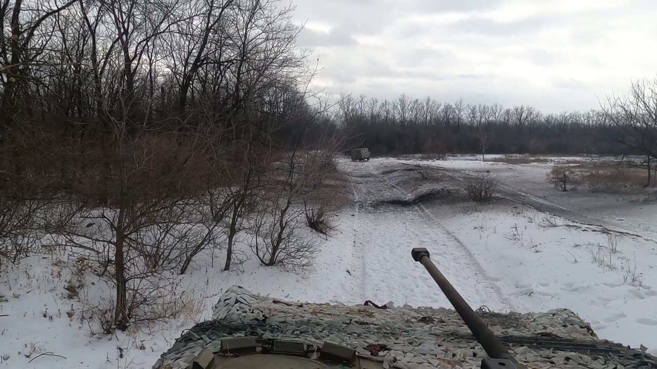 BMP-2 pours. Bakhmut direction.