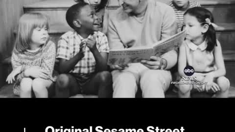 Original Sesame Street cast member, Bob McGrath, dies at 90