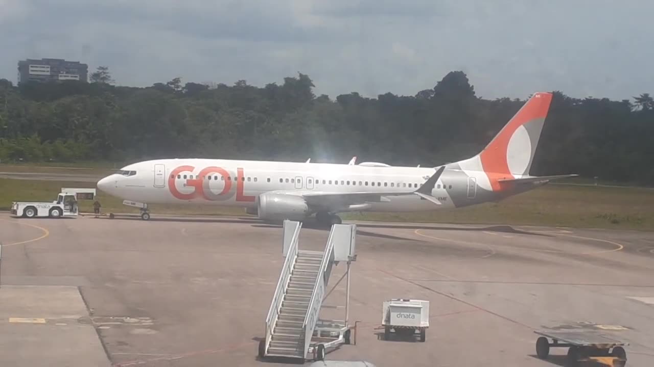 Boeing 737 MAX 8 PR-XME faz seu pushback antes de decolar de Belém do Pará para Macapá