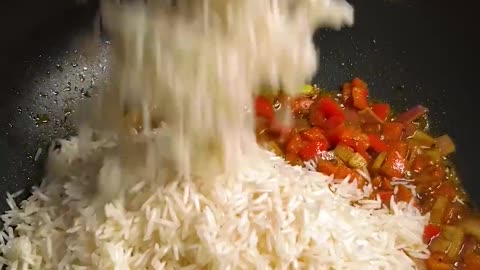 Chicken and Rice 😋 #chickenandrice #food #asmrsounds #Foodcommunity