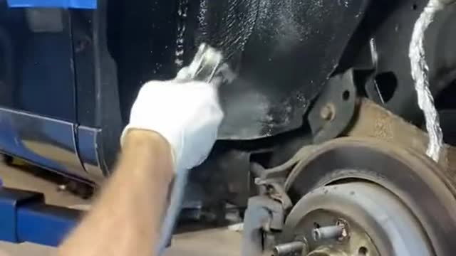Pneumatic tools for dust removal