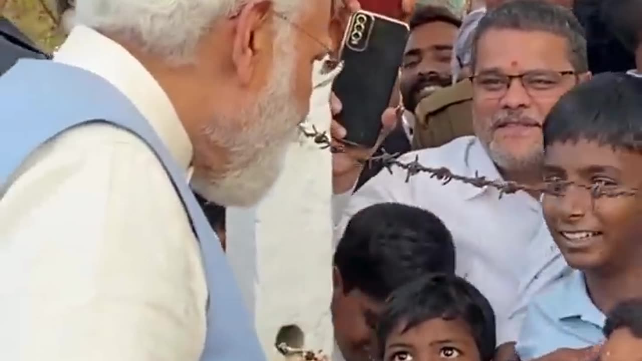 PM modi conversation with kids karnataka