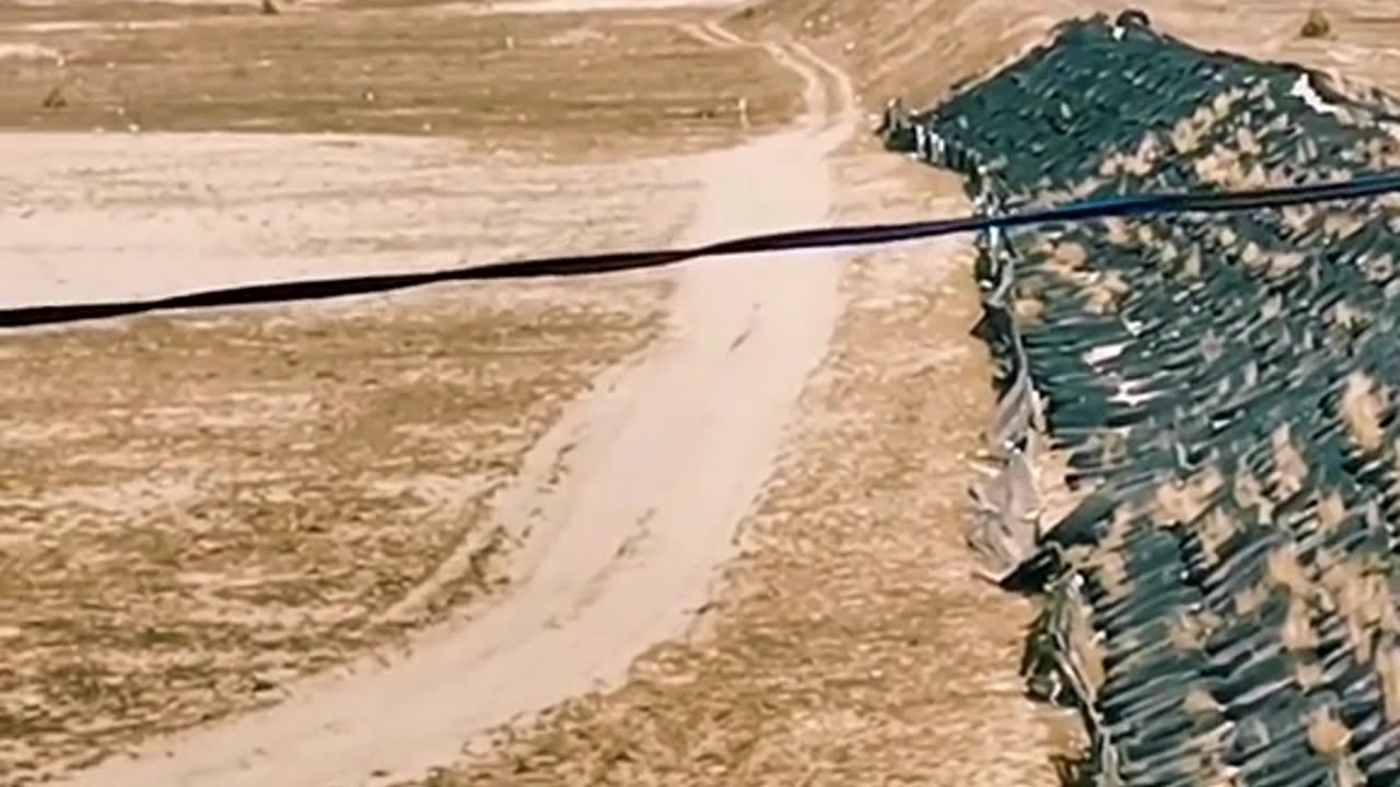 Ukrainian Kamikaze and/Or Mine Laying Robot(Insane!)