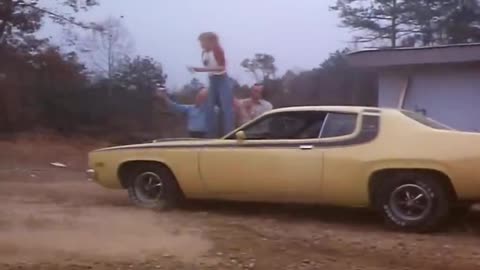 The Dukes Of Hazzard - Season 1 - Episode 1 (One Armed Bandits)