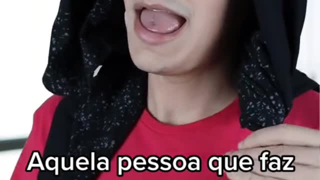 Aquele pessoa que faz cursinho de inglês