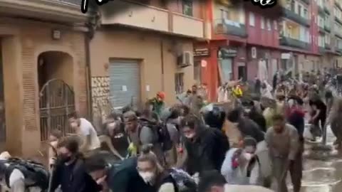 EL PUEBLO SALVA AL PUEBLO