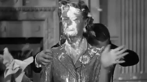 Three Stooges pie fight!