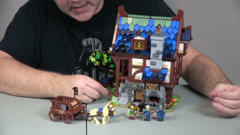 Unboxing Lego 21325 Medieval Blacksmith Set