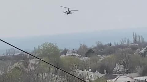 Russian helicopters in the sky between Kharkiv region and Donbass