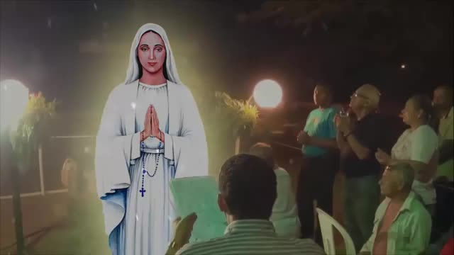 Urgente Mensaje de la Virgen Maria "La persecución será grande" muchas iglesias serán destruidas