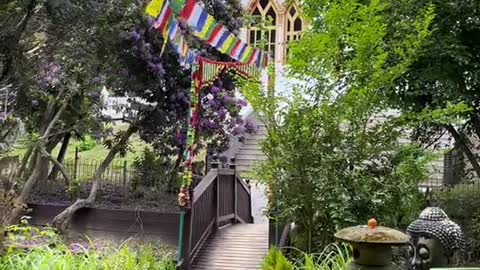 Discovering a Buddhist temple on platinum Jubilee, Wimbledon