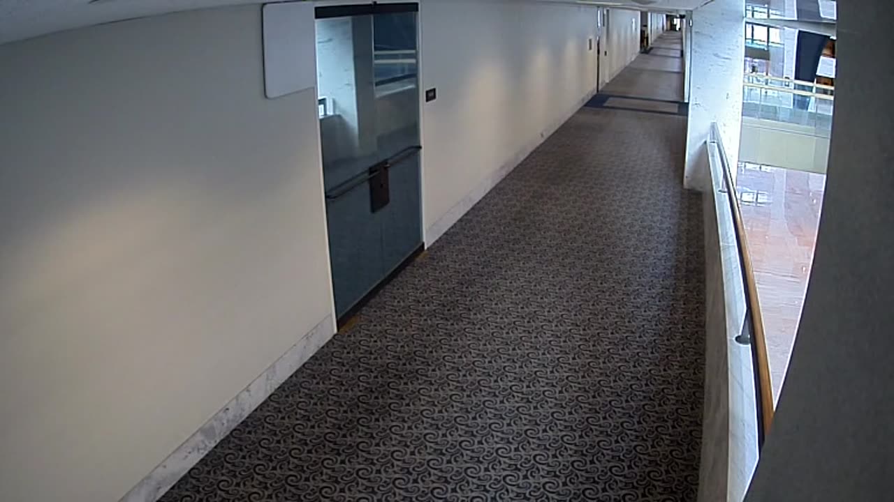 1472HSOB02SH211SouthHallway_2021-01-06_11h20min01s283ms.mp4